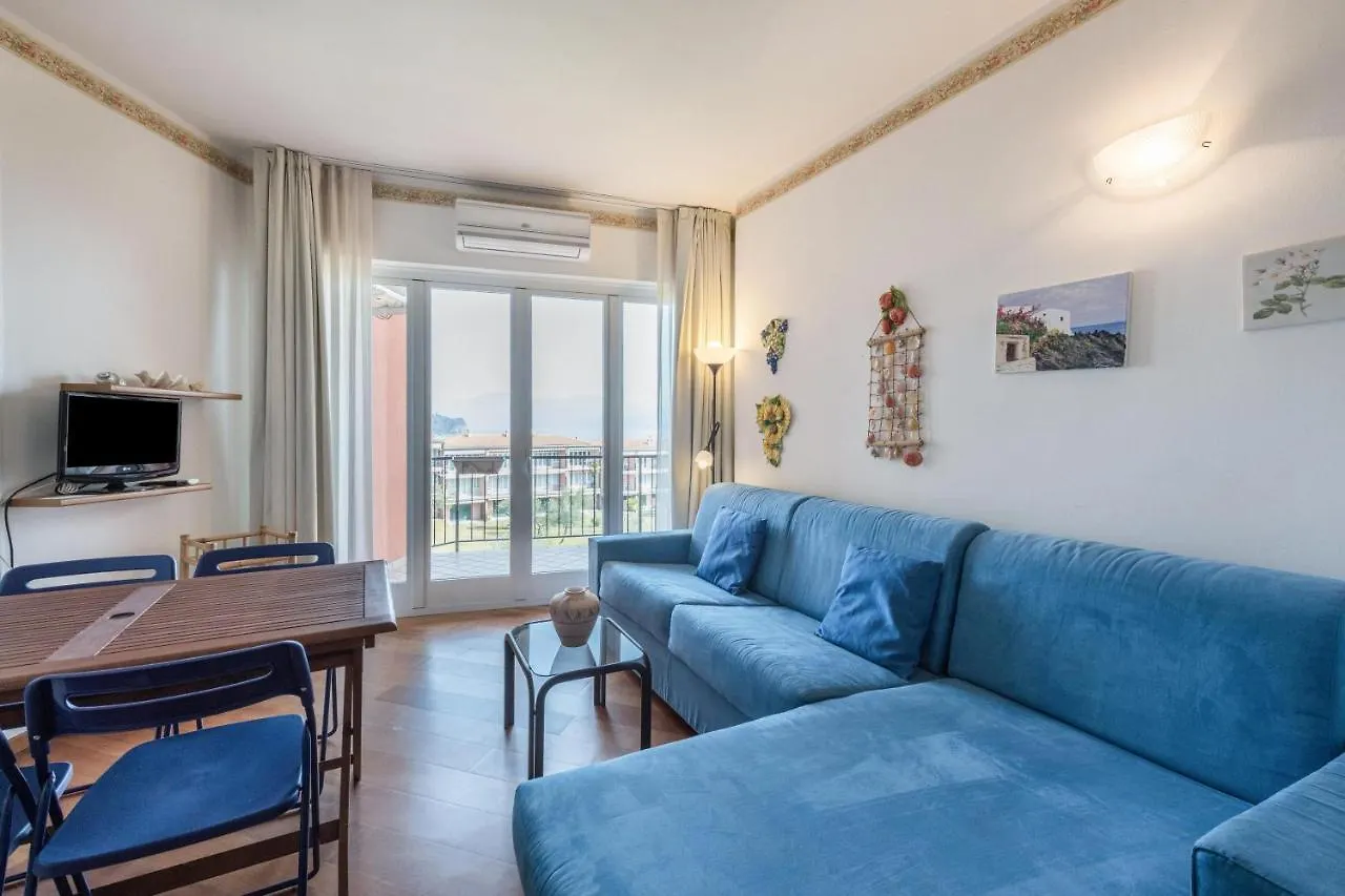 On The Beach Lake View Manerba del Garda Apartment