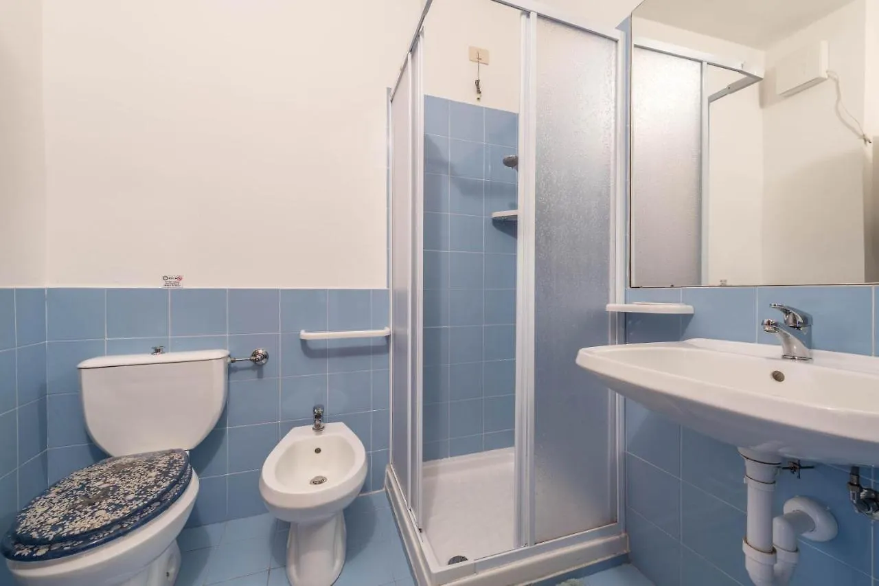 Apartment On The Beach Lake View Manerba del Garda Italy