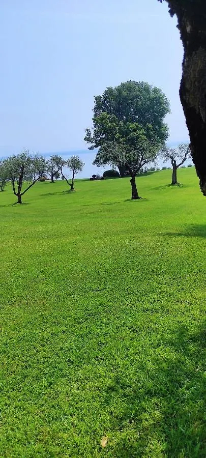 On The Beach Lake View Manerba del Garda Apartment